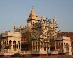 The pace is also called by its second name that is the Taj Mahal of Mewar which is visited by ample travelers every year.